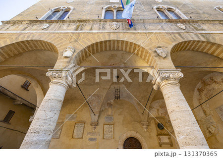 Palazzo Comunale arches and columns in Pienza, Tuscany Palazzo Comunale arches and columns in Pienza, Tuscany 131370365