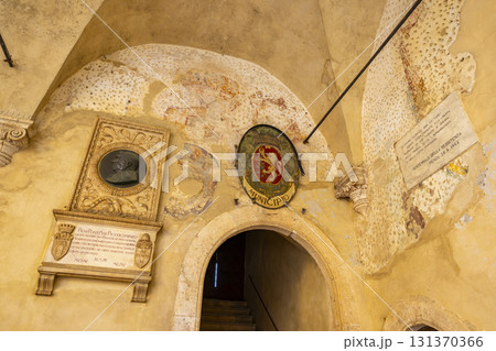 Pienza municipality coats of arms and Piccolomini plaque Pienza municipality coats of arms and Piccolomini plaque 131370366