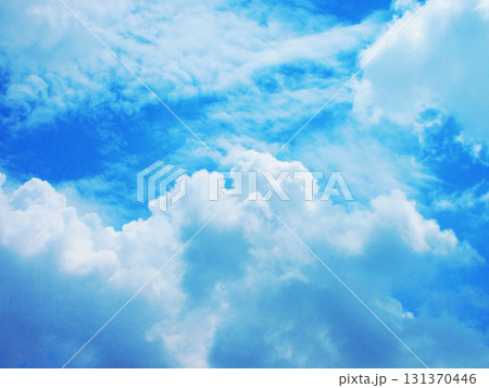 青空と白雲の美しい風景(2025年撮影) 青空と白雲の美しい風景(2025年撮影) 131370446