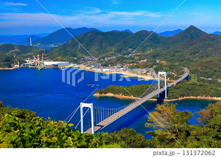 【愛媛県】カレイ山展望公園から眺めた しまなみ海道(大島大橋) 【愛媛県】カレイ山展望公園から眺めた しまなみ海道(大島大橋) 131372062