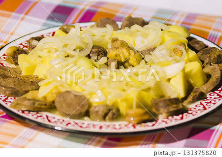 カザフスタンの民族料理「ベシバルマック」 / Beshbarmak 131375820