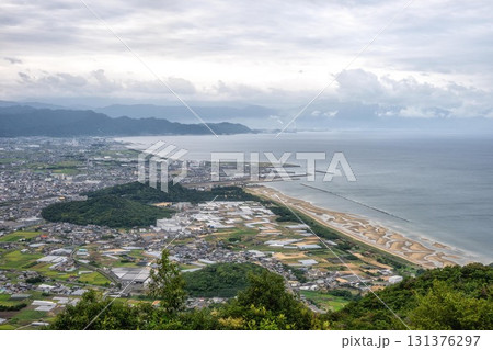 香川県観音寺市 高屋神社から望む瀬戸内海 香川県観音寺市 高屋神社から望む瀬戸内海 131376297