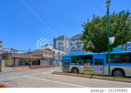 神奈川県川崎市多摩区向ヶ丘遊園駅の南口 131376892