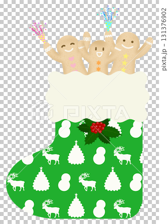 クリスマスソックスとジンジャーブレッドマン 131376902