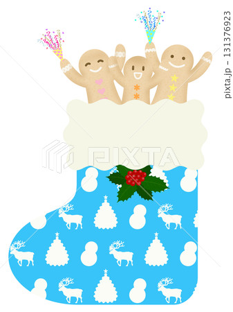 クリスマスソックスとジンジャーブレッドマン 131376923