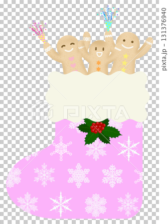 クリスマスソックスとジンジャーブレッドマン 131376940