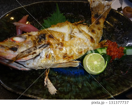 美味しい鯛の塩焼き 131377737