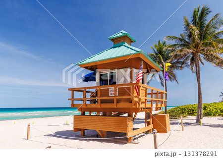 Lifeguard tower on Sunny Isles Miami Beach 131378291