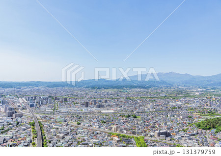 福島県福島市　高台から見る福島市の街並み 131379759