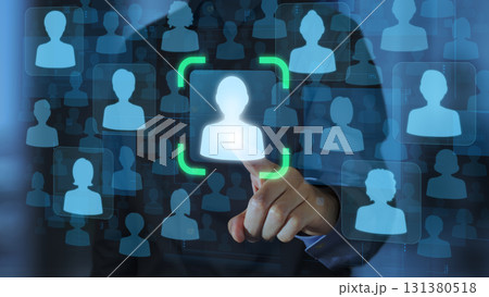 顧客コミュニケーションのターゲティングとパーソナライズ。マーケティングオートメーションシステム。顧客 131380518