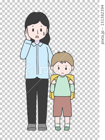 不登校の男の子とお母さん 131382394