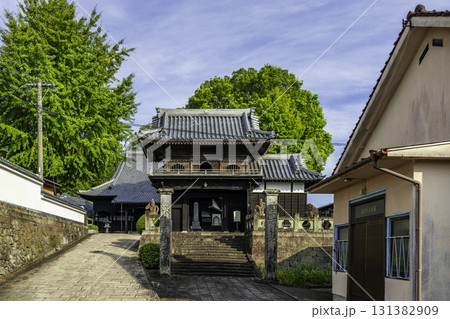 塩田津の町並み 本應寺 山門 佐賀県嬉野市 塩田津の町並み 本應寺 山門 佐賀県嬉野市 131382909