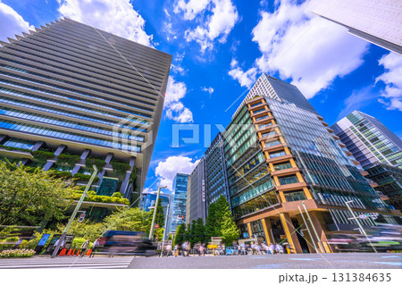 日本の東京都市景観　京橋の交差点や第一生命京橋キノテラスなどを望む 131384635