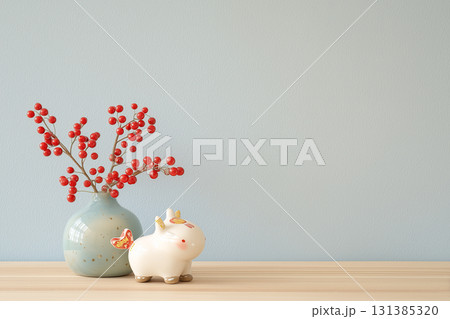 背景 馬の置物正月飾り 背景 馬の置物正月飾り 131385320