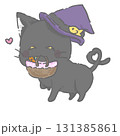 お菓子をくわえる黒猫 131385861