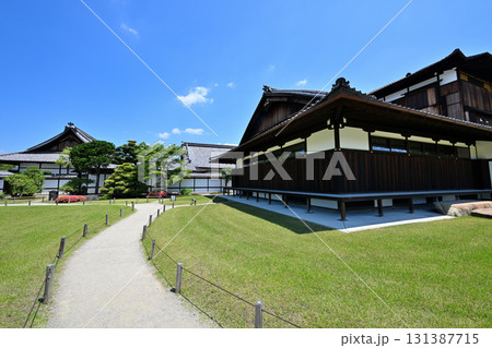 京都「二条城」門跡と石垣 131387715