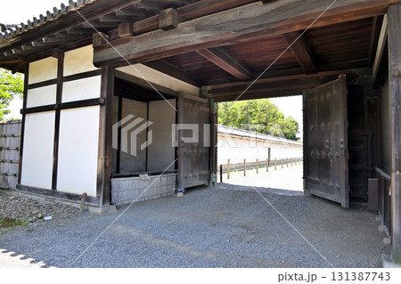 京都「二条城」門跡と石垣 京都「二条城」門跡と石垣 131387743