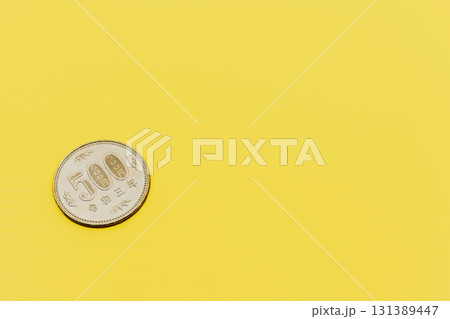 五百円硬貨　500円玉　ワンコイン 131389447