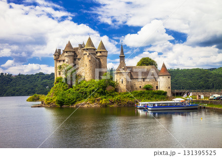 beautiful fairy castle in lake - Chateau de Val, France beautiful fairy castle in lake - Chateau de Val, France 131395525