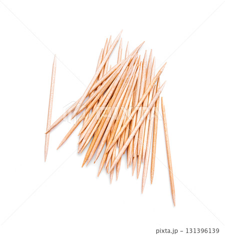 Wooden toothpicks isolated on white 131396139