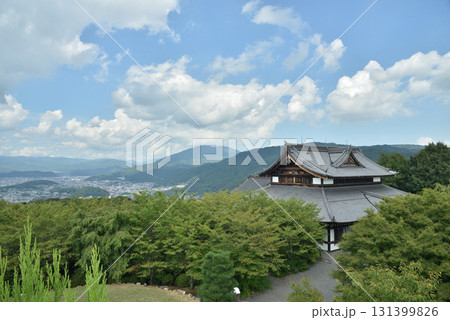 青蓮院飛地　将軍塚青龍殿(京都市山科区) 131399826