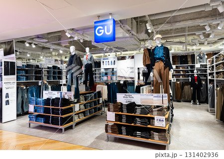 GU（ジーユー） LINKS UMEDA店で服を探す　大阪府大阪市北区 131402936