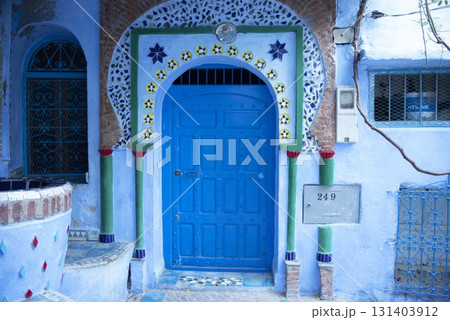 モロッコのシェフシャウエン 131403912