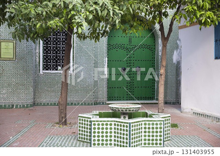 モロッコのシェフシャウエン 131403955