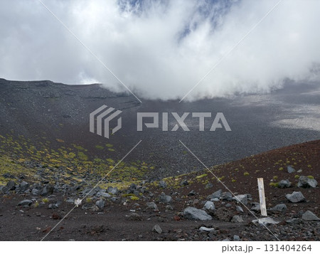 富士山富士宮ルート_六合目_ 宝永山遊歩道_宝永山火口 富士山富士宮ルート_六合目_ 宝永山遊歩道_宝永山火口 131404264