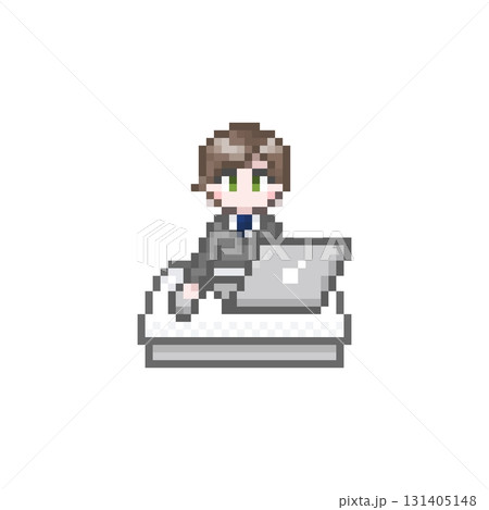 ドット絵のパソコン作業をするスーツ姿の男性会社員 ドット絵のパソコン作業をするスーツ姿の男性会社員 131405148