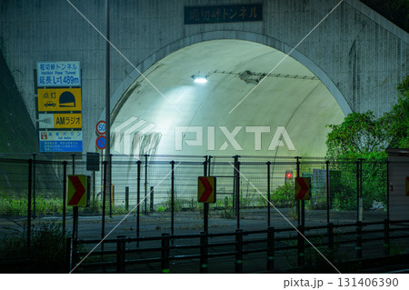 夜の堀切峠トンネル 131406390