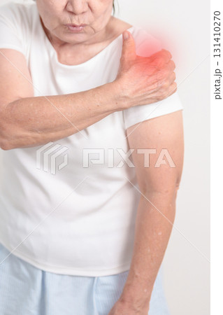 Elderly Woman having Shoulder Pain for Muscle Inflammation and Sprain, Myofascial ache syndrome and Fibromyalgia, Shoulder Myalgia, Scapular Tightness, Cervical Spine, Rheumatism and Health care Elderly Woman having Shoulder Pain for Muscle Inflammation and Sprain, Myofascial ache syndrome and Fibromyalgia, Shoulder Myalgia, Scapular Tightness, Cervical Spine, Rheumatism and Health care 131410270