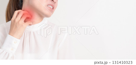 Business woman itching Neck and body scratching for Skin Allergy from insect bite and food dermatitis. Dermatology, Leprosy day, Systemic lupus erythematosus, Psoriasis, Urticaria and rash Eczema 131410323