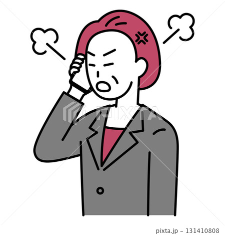 スマートフォンでの通話で怒る中年のスーツの女性 スマートフォンでの通話で怒る中年のスーツの女性 131410808