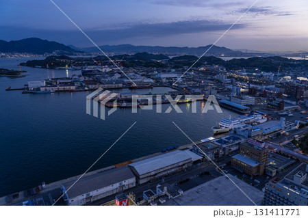《山口県》下関港・関門海峡の夜景 《山口県》下関港・関門海峡の夜景 131411771