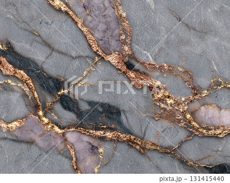 紫の鉱物と金色の筋を持つ抽象的な天然石パターン 131415440
