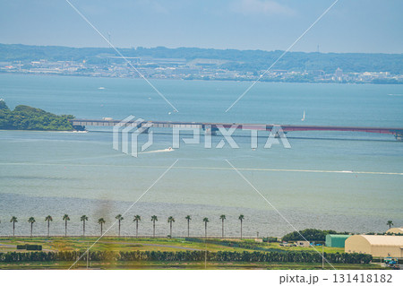 浜松市の浜名湖と東名高速道路の風景(静岡県) 131418182