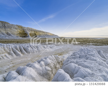 カザフスタン・マンギスタウ州 トゥズバイル塩湖 / Tuzbair, Kazakhstan カザフスタン・マンギスタウ州 トゥズバイル塩湖 / Tuzbair, Kazakhstan 131420088