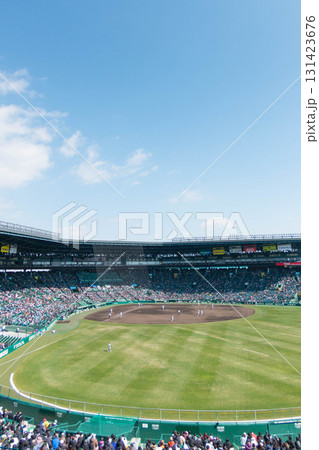 甲子園球場ライトスタンドからの眺め 131423676