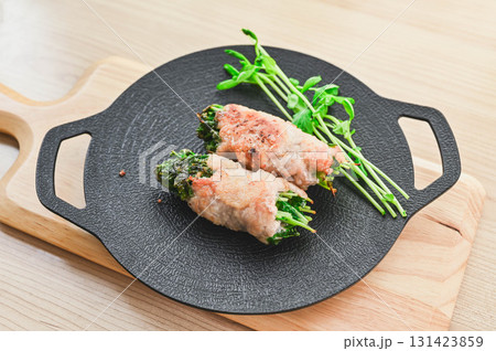 豆苗の肉巻き 豆苗の肉巻き 131423859