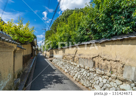 奈良県斑鳩町　西里の町並み 131424671