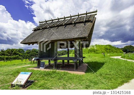 吉野ヶ里歴史公園　祀堂と北墳丘墓　佐賀県吉野ヶ里町 131425168
