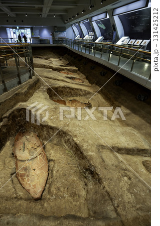 吉野ヶ里歴史公園　北墳丘墓　佐賀県吉野ヶ里町 131425212