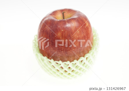 赤いりんご シナノドルチェ　長野県産 131426967