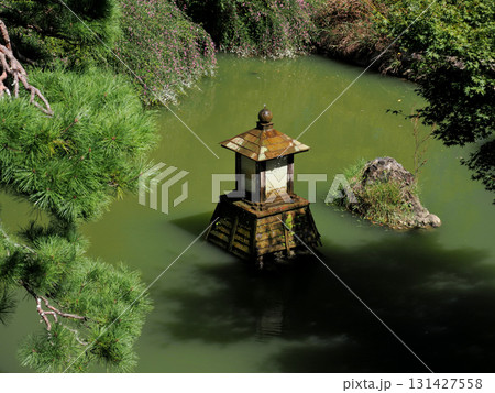 宮城県・鹽竈神社境内の池 131427558