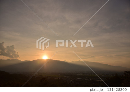 山梨風景～山に沈む夕陽～ 131428200
