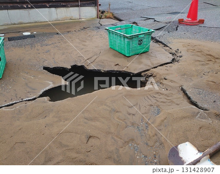 能登半島地震による道路の空洞化 能登半島地震による道路の空洞化 131428907