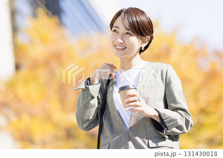 キャリアウーマン 131430018