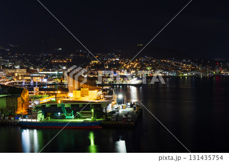世界新三大夜景　長崎夜景　長崎県庁展望テラス 131435754