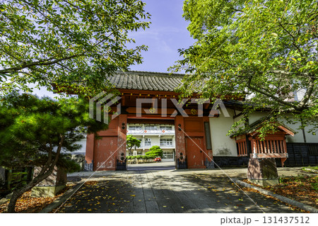 佐賀鹿島　鹿島城跡　赤門　佐賀県鹿島市 131437512